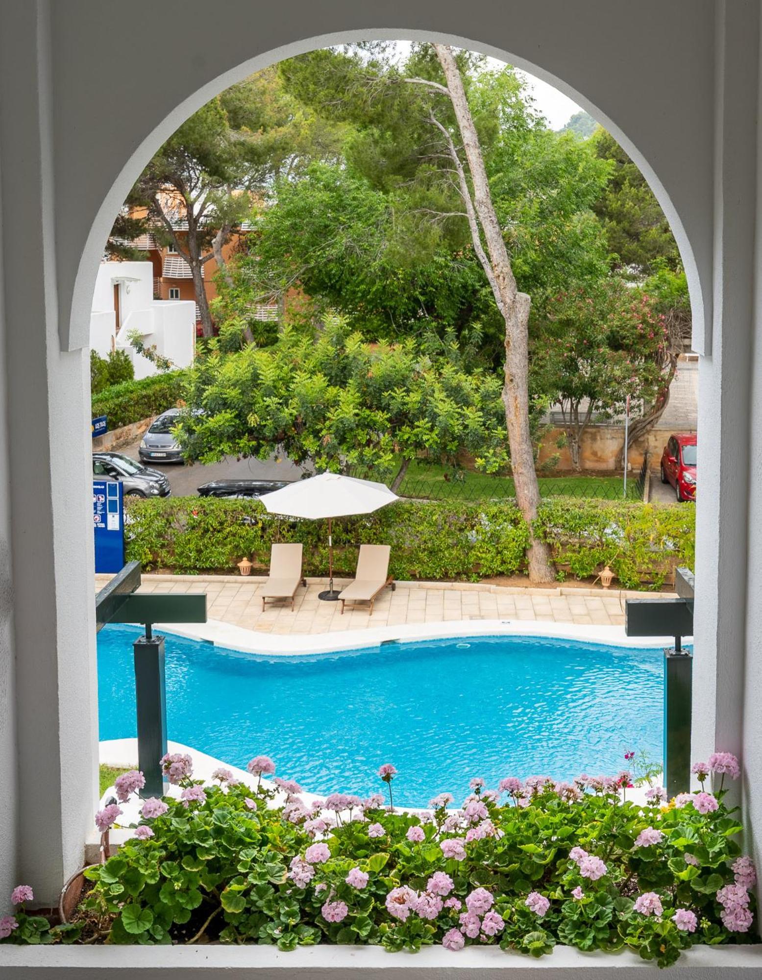 Apartamentos Los Tilos Peguera Extérieur photo